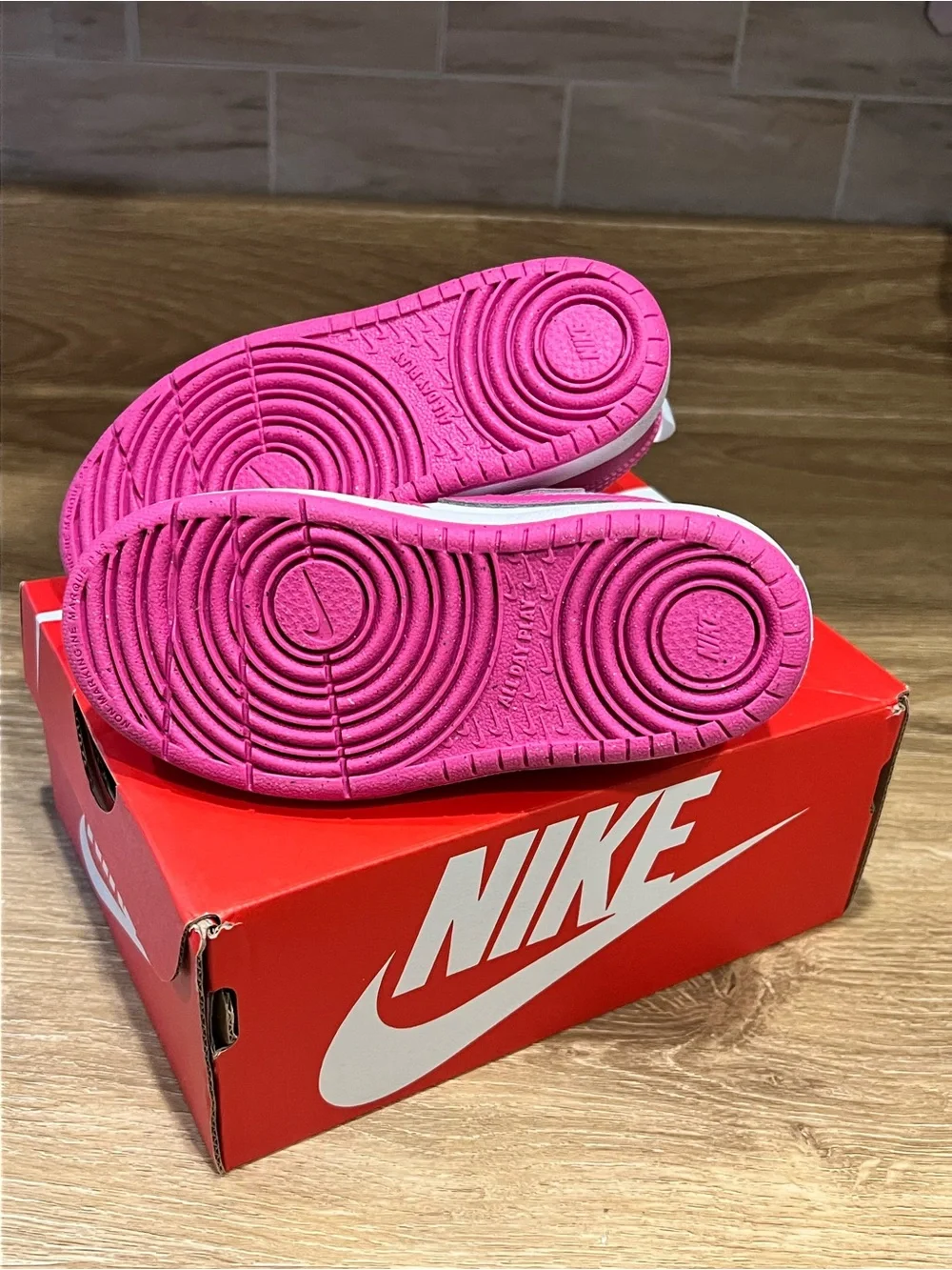 Nike Kids Pink Court Borough Low Recraft Sneakers NWT 9c